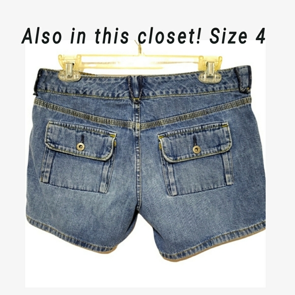 One World Bohemian Floral Peasant Top - Picture 7 of 8